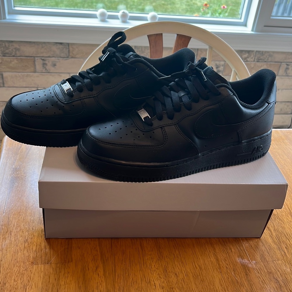 Nike AF1 w/ Box